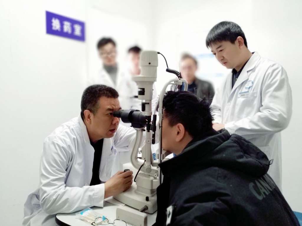 尖峰眼科:中國百強(qiáng)名醫(yī)、白內(nèi)障眼科專家劉保松坐診日