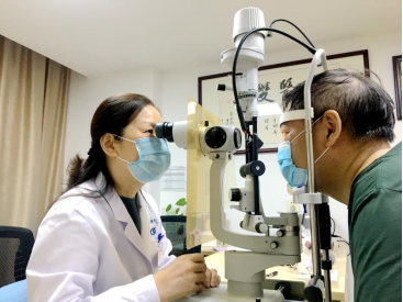 眼科醫(yī)生杜冰:深圳獅子會創(chuàng)始會員,20 年如一日堅持做公益