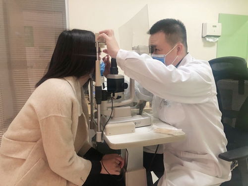 戴美瞳眼鏡易對角膜造成損傷,武漢眼科專家詳解此類產(chǎn)品隱患