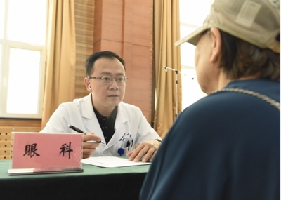 哈醫(yī)大二院健康科普專家團(tuán)隊(duì)走進(jìn)哈工大